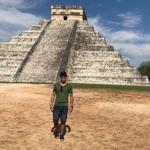 Meet your Posher, Sebastian